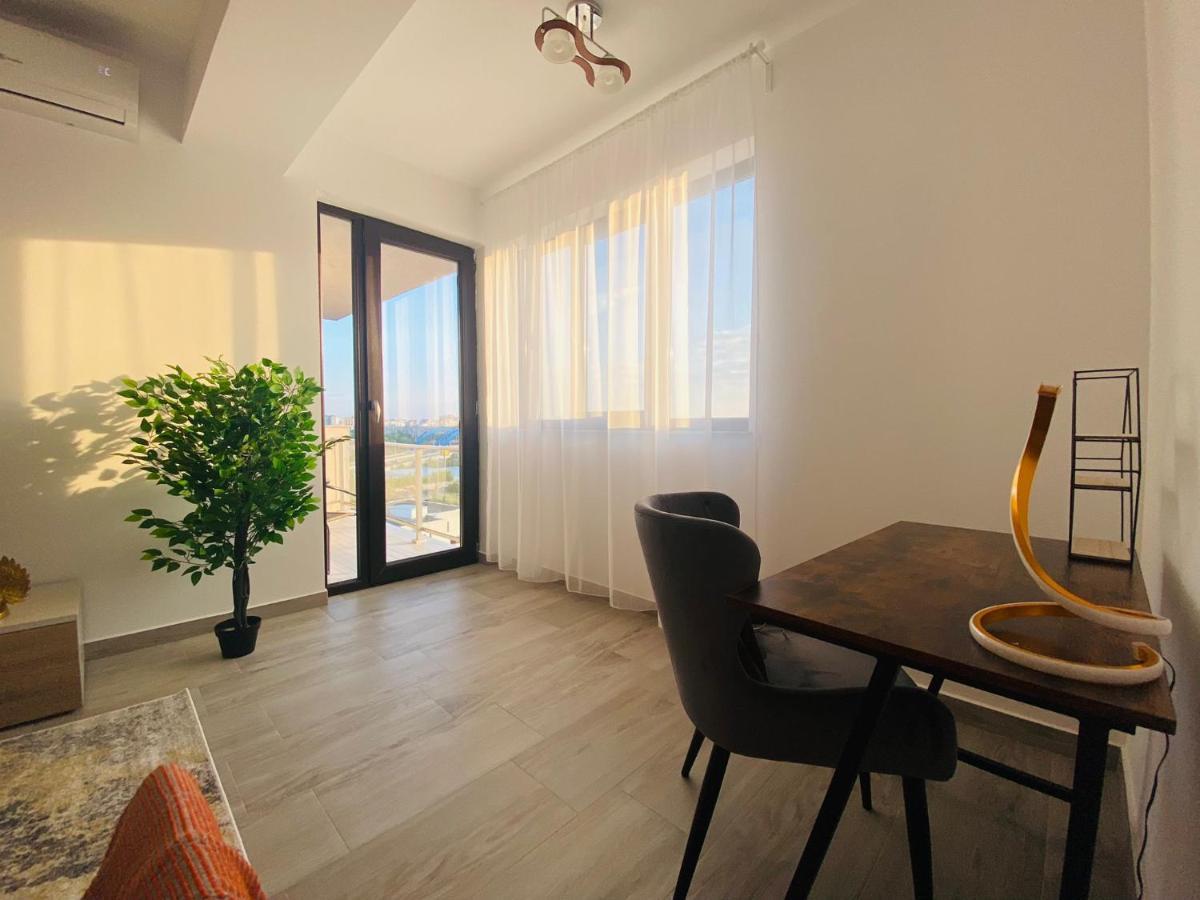 Soho Apartment - City View With Rooftop Garden Бухарест Екстер'єр фото