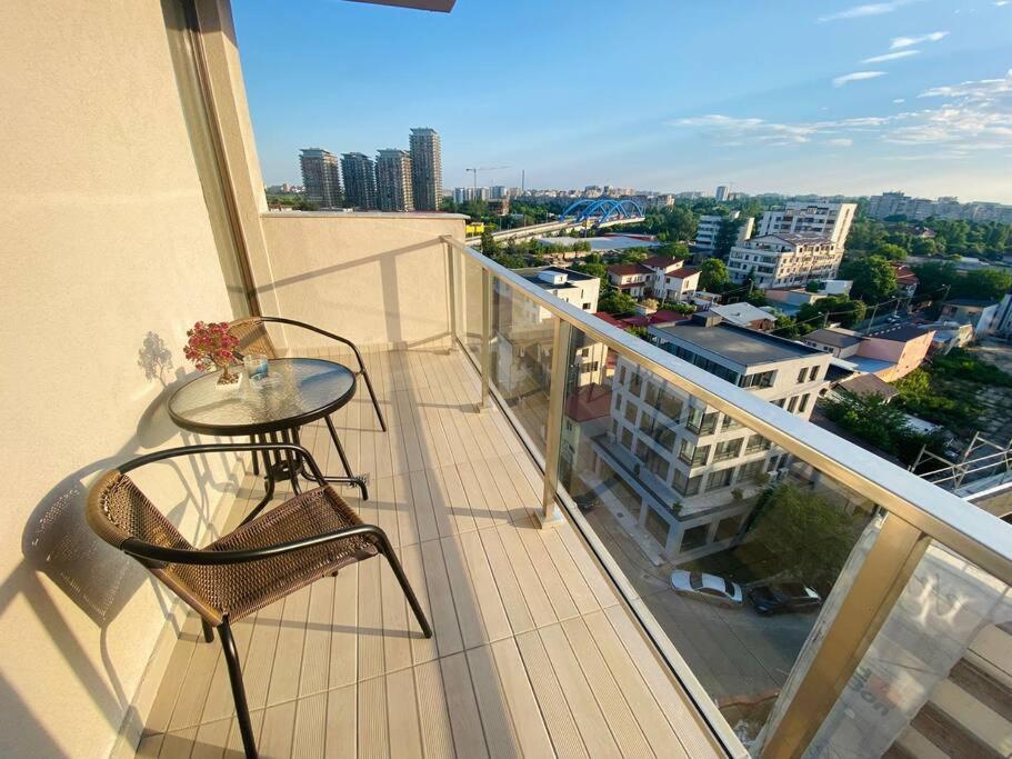 Soho Apartment - City View With Rooftop Garden Бухарест Екстер'єр фото