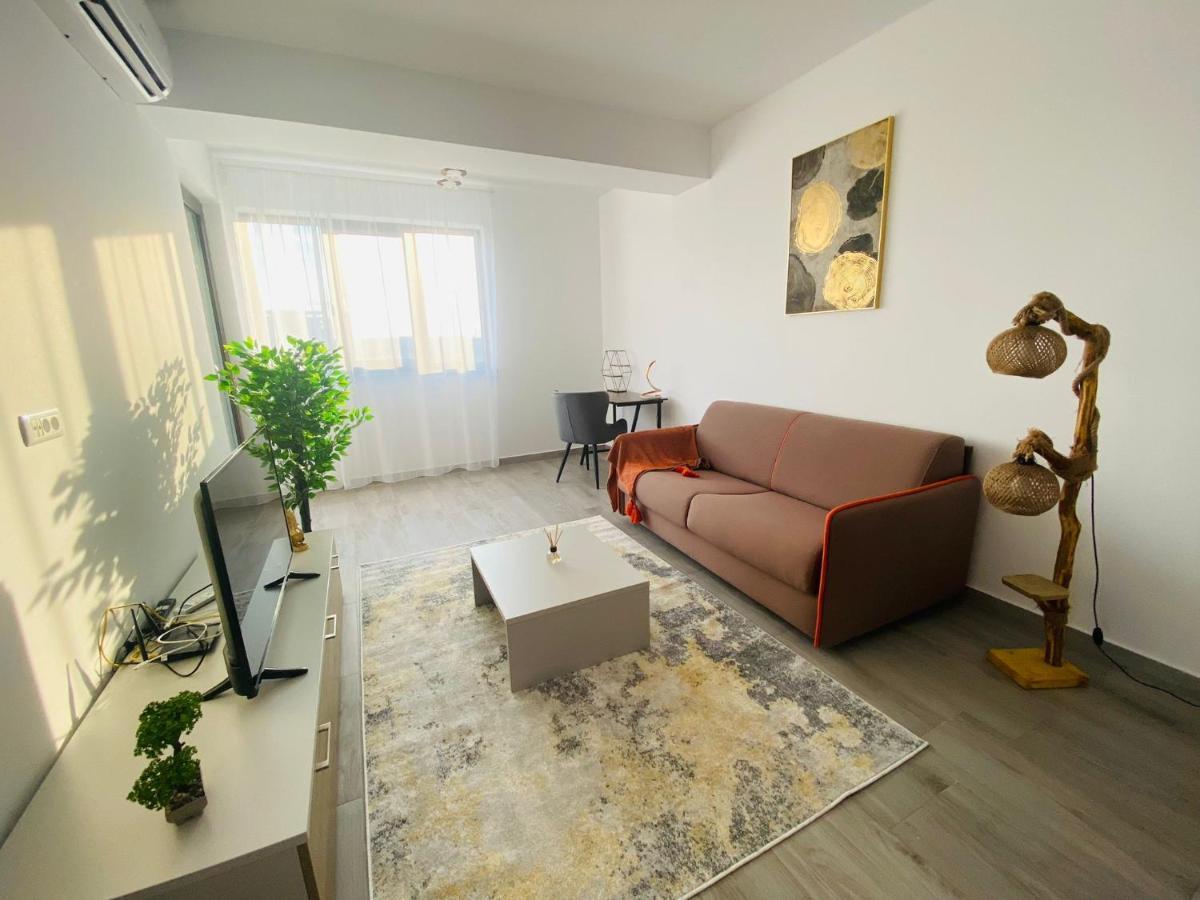 Soho Apartment - City View With Rooftop Garden Бухарест Екстер'єр фото