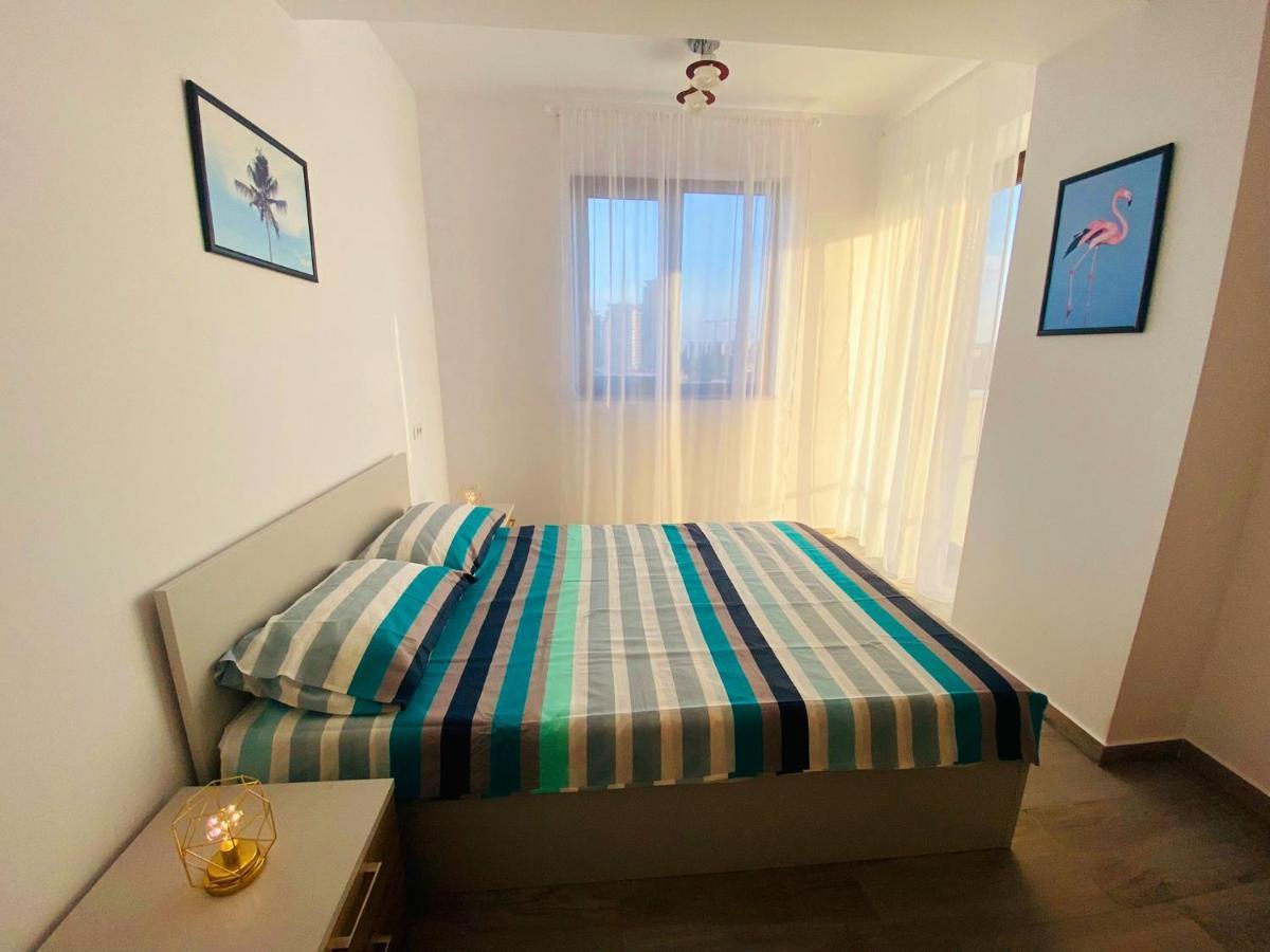Soho Apartment - City View With Rooftop Garden Бухарест Екстер'єр фото